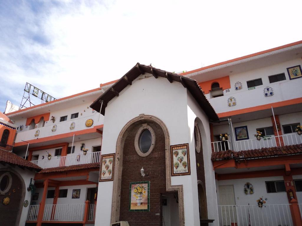 Hotel Mario'S Inn Ramos Arizpe Exterior photo